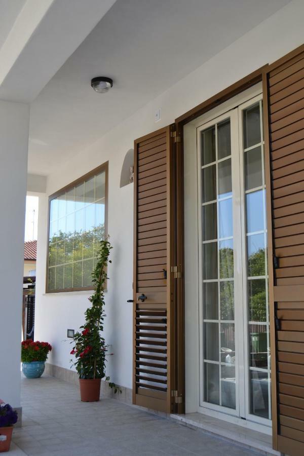 Guesthouse Holiday Formia Beach Eksteriør billede