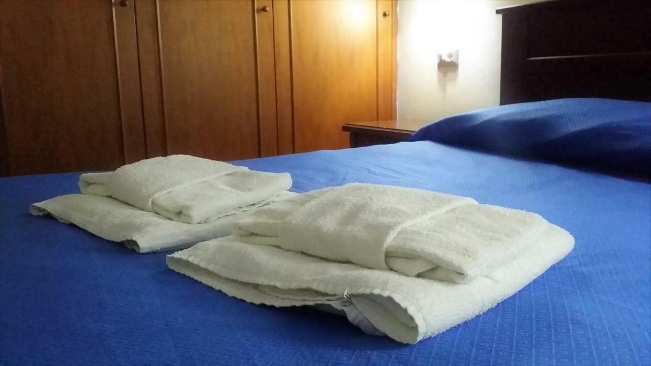 Guesthouse Holiday Formia Beach Eksteriør billede