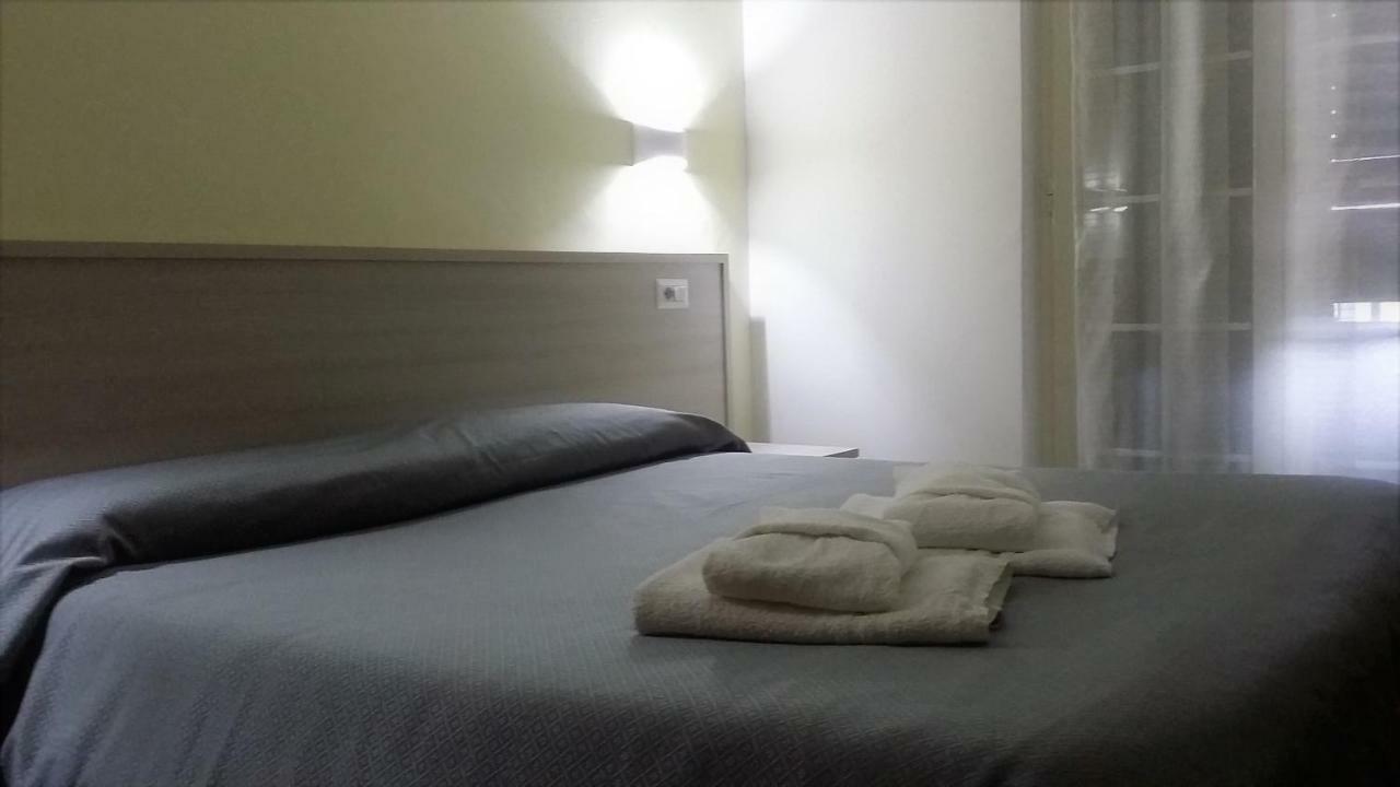 Guesthouse Holiday Formia Beach Eksteriør billede