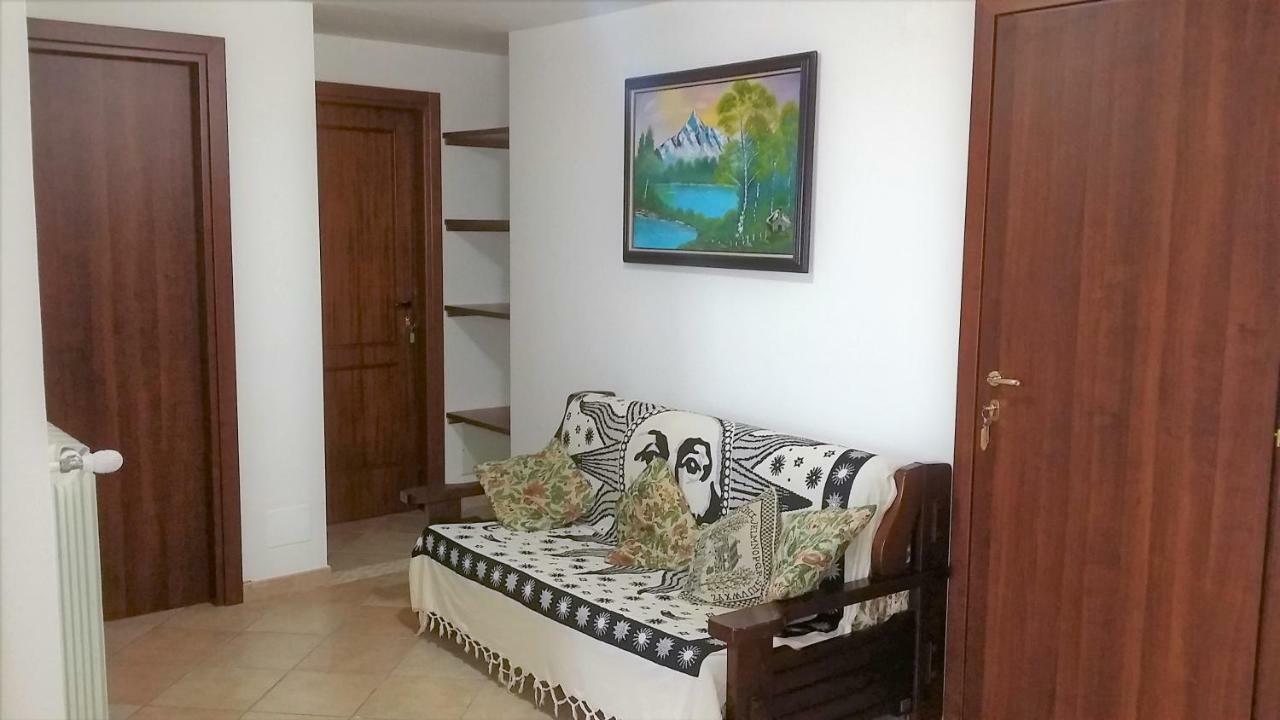 Guesthouse Holiday Formia Beach Eksteriør billede